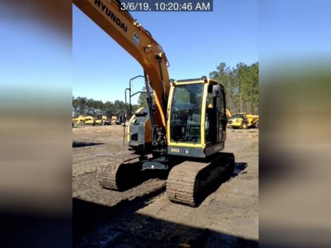USED 2018 HYUNDAI HX145 LCR Excavator Lexington, North Carolina - photo 2