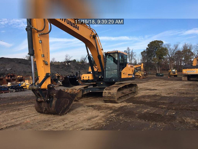 USED 2015 HYUNDAI HX260L Excavator Lexington, North Carolina - photo 3