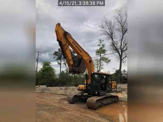 USED 2019 HYUNDAI HX220L Excavator Lexington, North Carolina