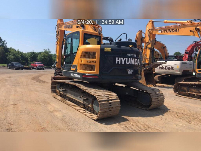 USED 2018 HYUNDAI HX235 LCR Excavator Lexington, North Carolina - photo 4