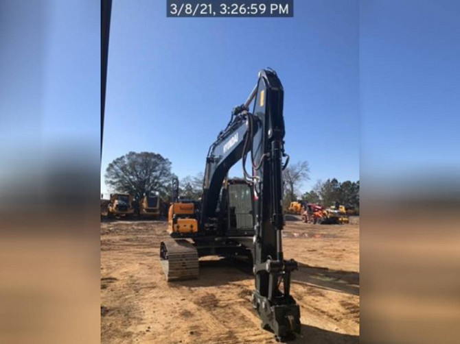 USED 2021 HYUNDAI HX220AL Excavator Lexington, North Carolina - photo 1