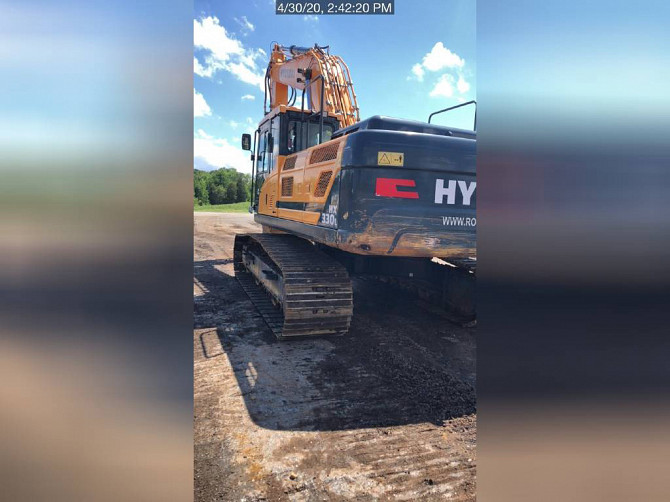 USED 2018 HYUNDAI HX330L Excavator Lexington, North Carolina - photo 3