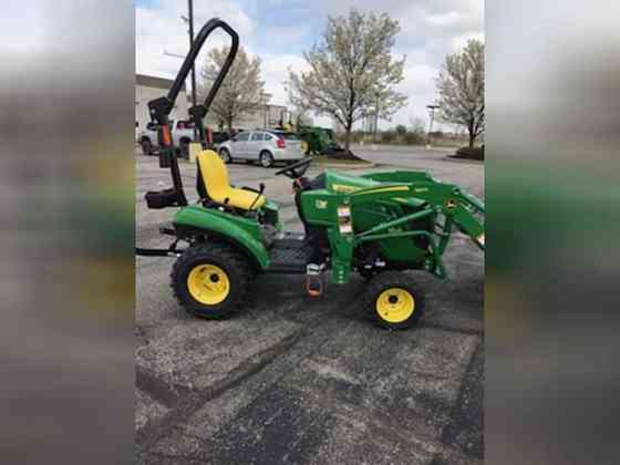 NEW 2021 John Deere 1023E Tractor Akron