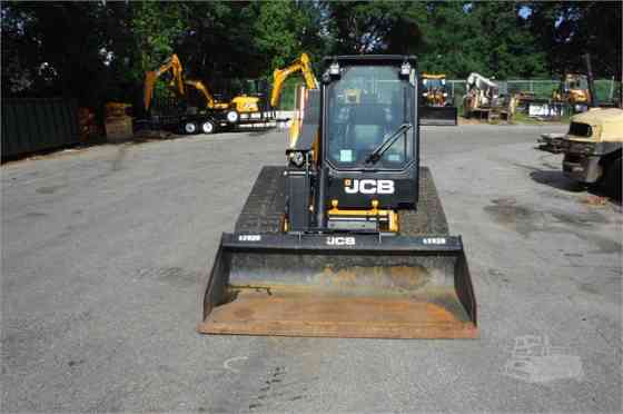 USED 2017 JCB 225T Skid Steer Concord, New Hampshire