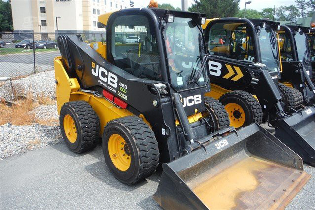 USED 2017 JCB 260 Skid Steer Concord, New Hampshire - photo 4