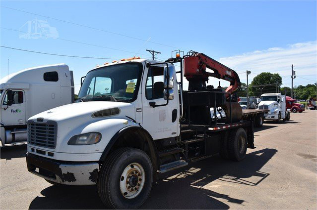 USED 2010 FREIGHTLINER BUSINESS CLASS M2 106 Grapple Truck Dyersburg - photo 1