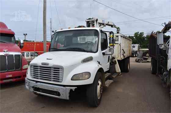 USED 2007 FREIGHTLINER BUSINESS CLASS M2 106 Grapple Truck Dyersburg