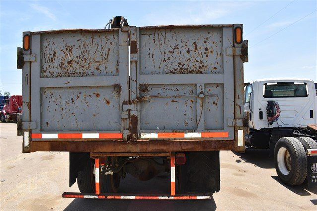 USED 2010 FREIGHTLINER BUSINESS CLASS M2 106 Grapple Truck Dyersburg - photo 2