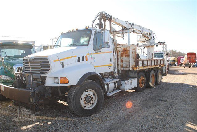 USED 2006 STERLING L8500 Grapple Truck Dyersburg - photo 1