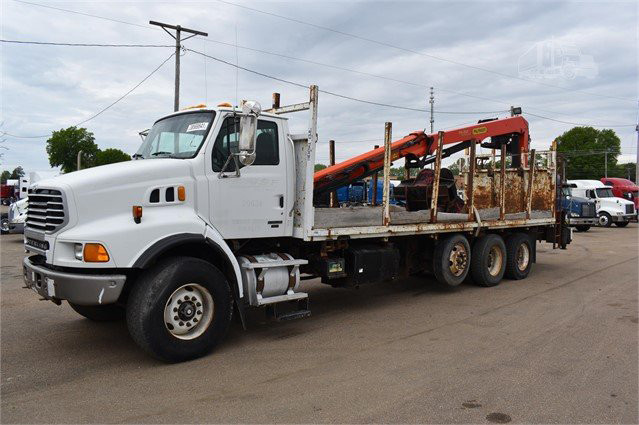 USED 2007 STERLING L8500 Grapple Truck Dyersburg - photo 3