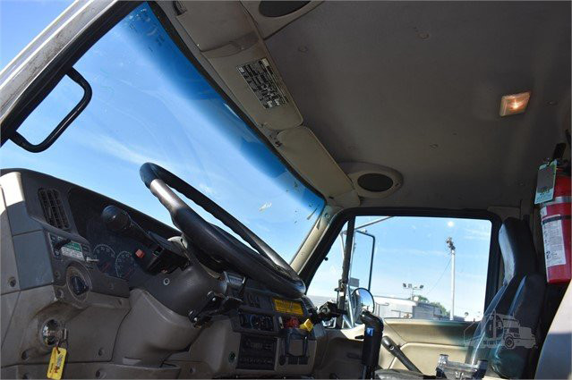 USED 2007 STERLING L8500 Grapple Truck Dyersburg - photo 4