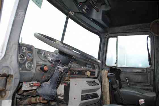 USED 1993 MACK DM690S Grapple Truck Dyersburg