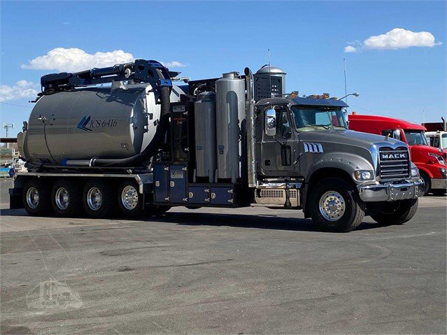 USED 2019 MACK GRANITE 86FR Vacuum Truck Fort Worth - photo 1