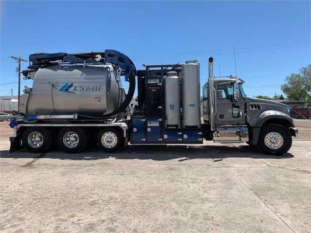 USED 2020 MACK GRANITE 64FR Vacuum Truck Fort Worth - photo 4