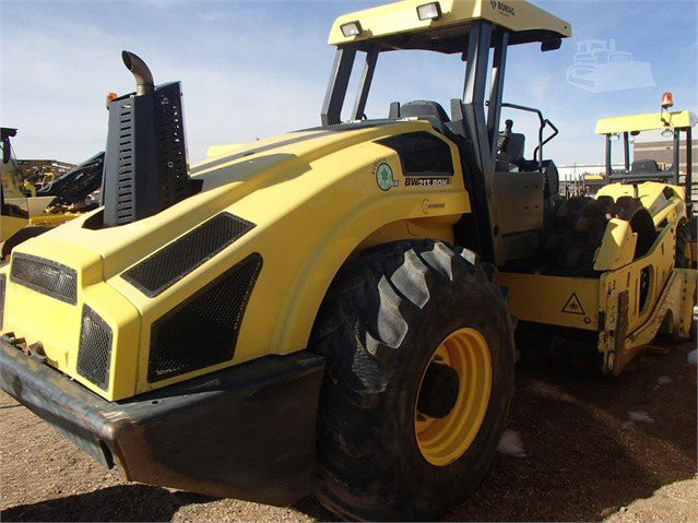 USED 2015 BOMAG BW213PDH-40 Compactor Denver - photo 3