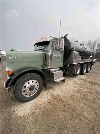 USED 2002 PETERBILT 379 Vacuum Truck Pittsburgh