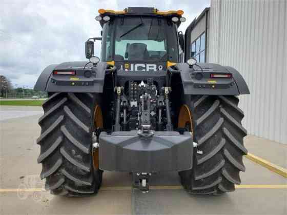 NEW 2021 JCB FASTRAC 8330 Tractor Garden City, Kansas