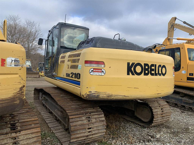 USED KOBELCO SK210-9 Excavator Williamsport - photo 4