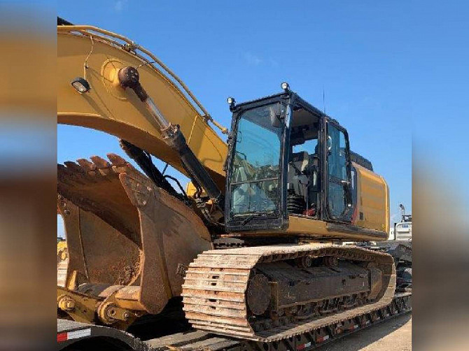USED 2018 Caterpillar 336FL Excavator Bristol, Pennsylvania - photo 1
