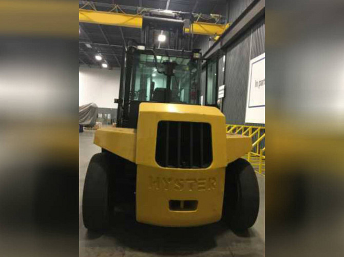 USED 1996 Hyster H250 Forklift Bristol, Pennsylvania - photo 2