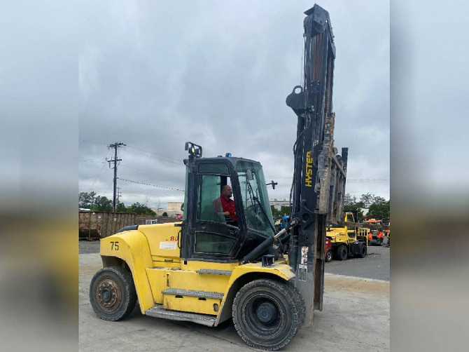 USED 2017 Hyster H280HD Forklift Bristol, Pennsylvania - photo 2