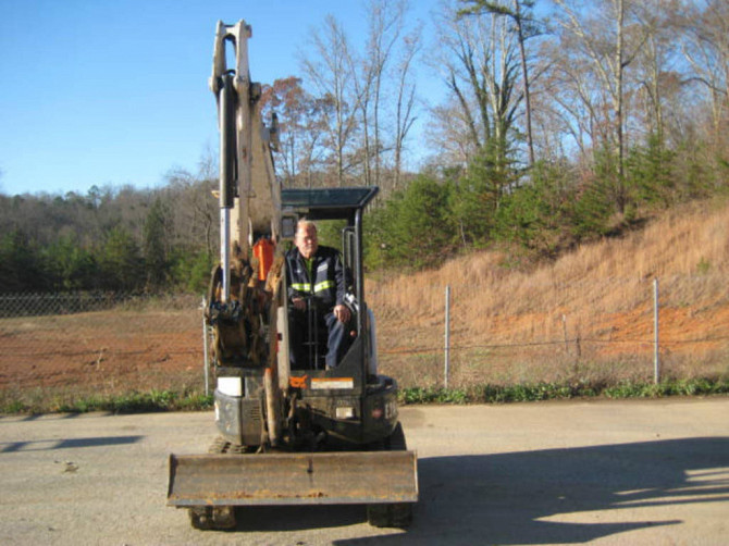 USED 2014 BOBCAT E26 Excavator Chattanooga - photo 2