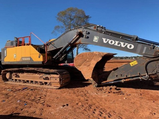 USED 2019 VOLVO EC480EL Excavator Jackson, Tennessee - photo 1