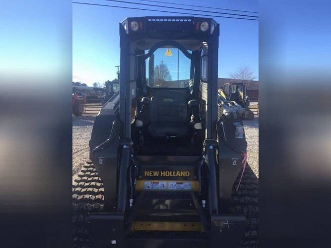 USED 2019 New Holland C234 Track Loader Chattanooga - photo 3