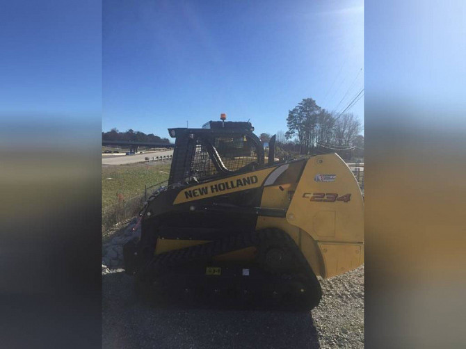 USED 2019 New Holland C234 Track Loader Chattanooga - photo 4