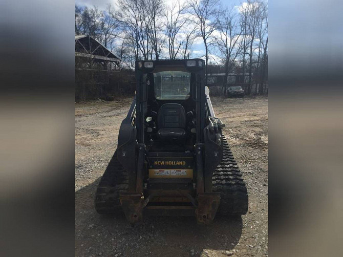 USED 2017 New Holland C238 Track Loader Chattanooga - photo 2