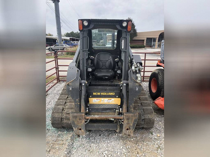USED 2015 New Holland C232 Track Loader Chattanooga - photo 4