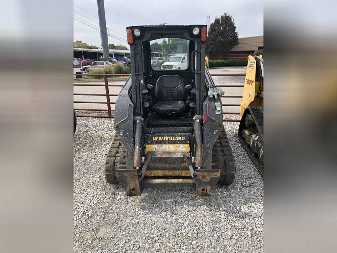 USED 2016 New Holland C227 Track Loader Chattanooga - photo 4