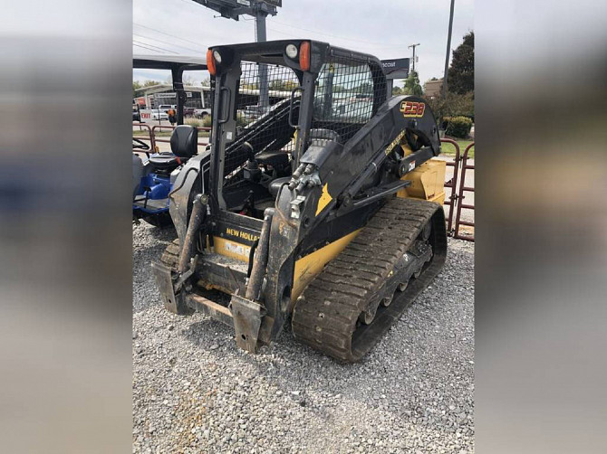 USED 2016 New Holland C238 Track Loader Chattanooga - photo 1
