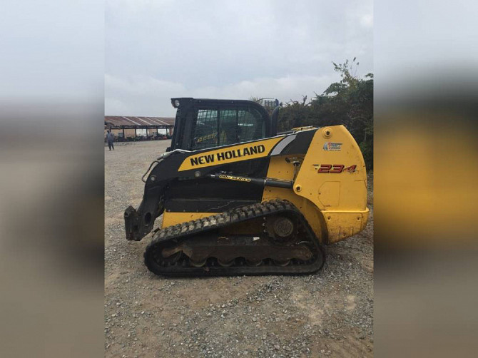 USED 2018 New Holland C234 Track Loader Chattanooga - photo 1