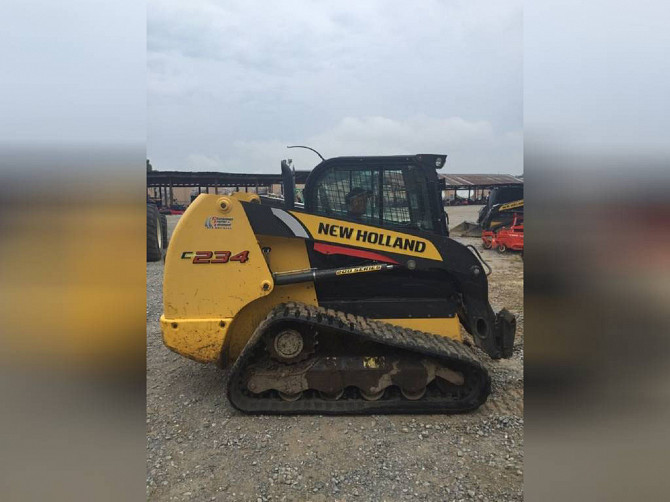 USED 2018 New Holland C234 Track Loader Chattanooga - photo 4