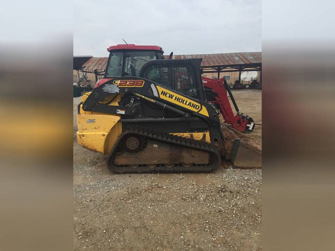 USED 2019 New Holland C245 Track Loader Chattanooga - photo 1