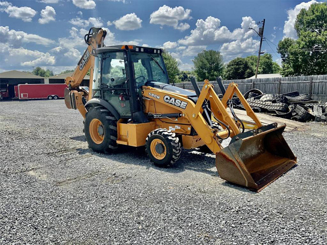 USED 2017 CASE 580N Loader Backhoe Johnson City, Tennessee - photo 1