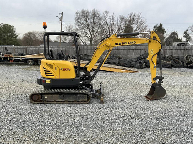 USED 2019 NEW HOLLAND E37C Excavator Johnson City, Tennessee - photo 2