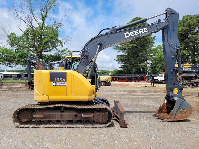 USED 2014 DEERE 135G Excavator Jackson, Tennessee - photo 3