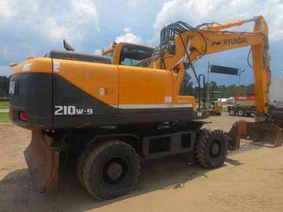 USED 2014 HYUNDAI ROBEX 210W-9 Excavator Livingston