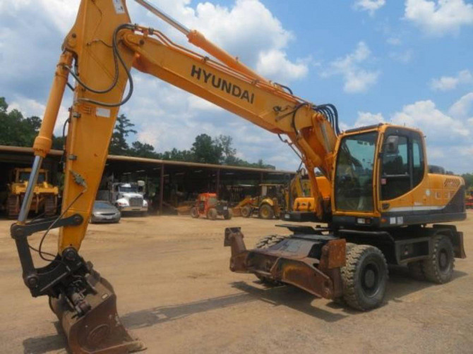 USED 2014 HYUNDAI ROBEX 210W-9 Excavator Livingston - photo 2
