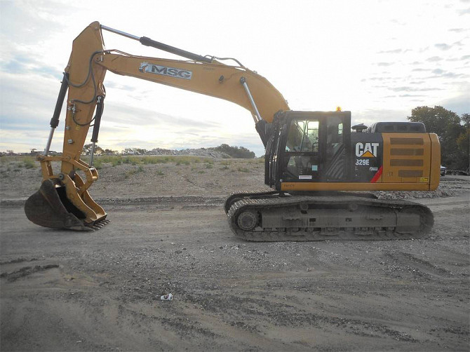 USED 2015 CATERPILLAR 329EL Excavator Carrollton, Texas - photo 1