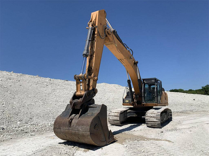 USED 2015 CASE CX470C Excavator Carrollton, Texas - photo 3