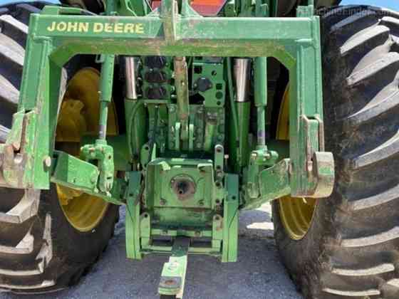Used 2004 JOHN DEERE 7720 Tractor Waco