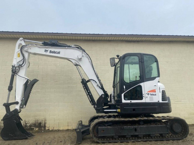 Used 2018 BOBCAT E85 Excavator Danville, Virginia - photo 2